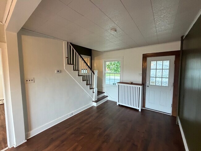 Building Photo - 402 Douglass St