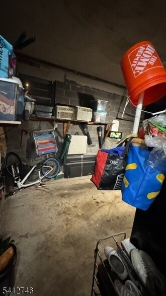 Building Photo - 270 10th St