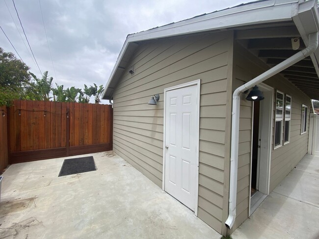 Building Photo - 1 Bed, 1 bath single story ADU in Central ...