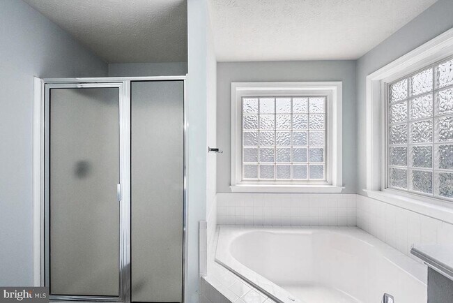 Building Photo - 35184 Pheasant Ridge Rd