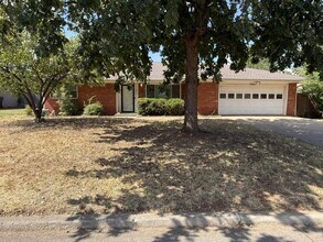 Building Photo - 10705 Sunnymeade Pl