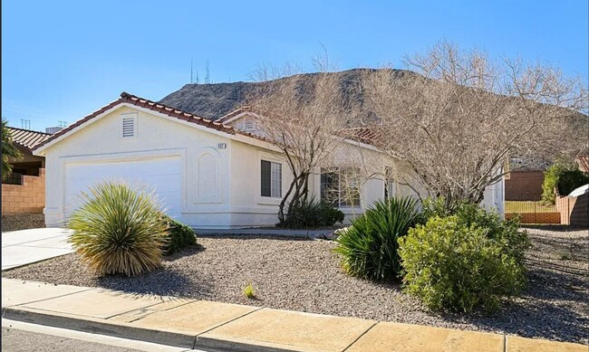 Building Photo - 437 Palegold St
