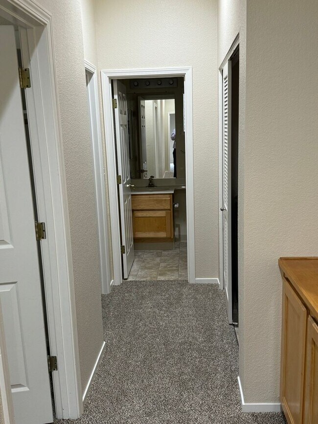 Building Photo - Roseville home with new artificial grass