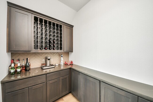 Building Photo - 4914 Olive Province Ln