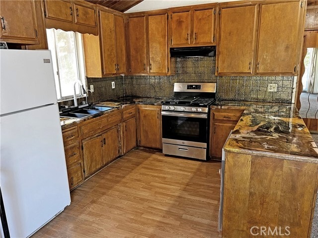 Building Photo - 969 Fern Dr
