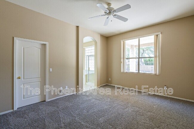 Building Photo - 7237 E Gallego Ln