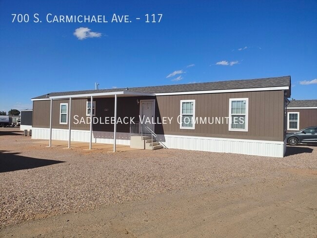 Building Photo - 700 S Carmichael Ave