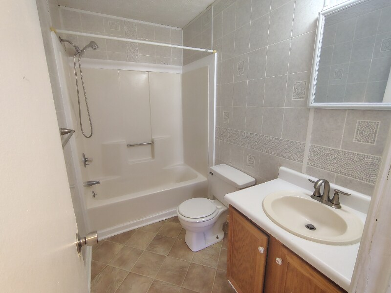 Building Photo - 24 Duiguid Dr