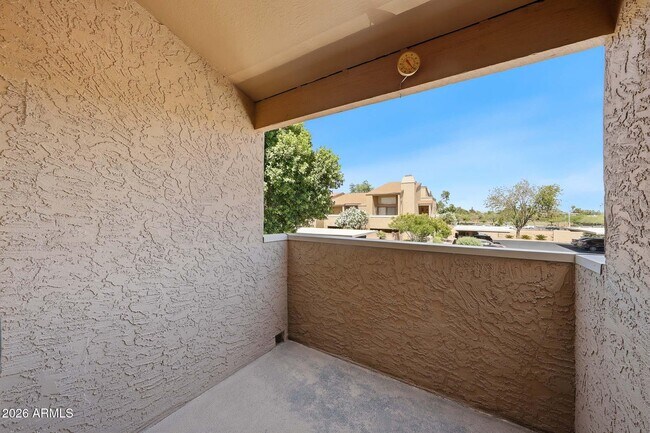 Building Photo - 7950 E Starlight Way