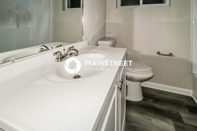 Building Photo - 3 Bedroom Pet-Friendly Home in Winter Park, FL with Main Street Renewal