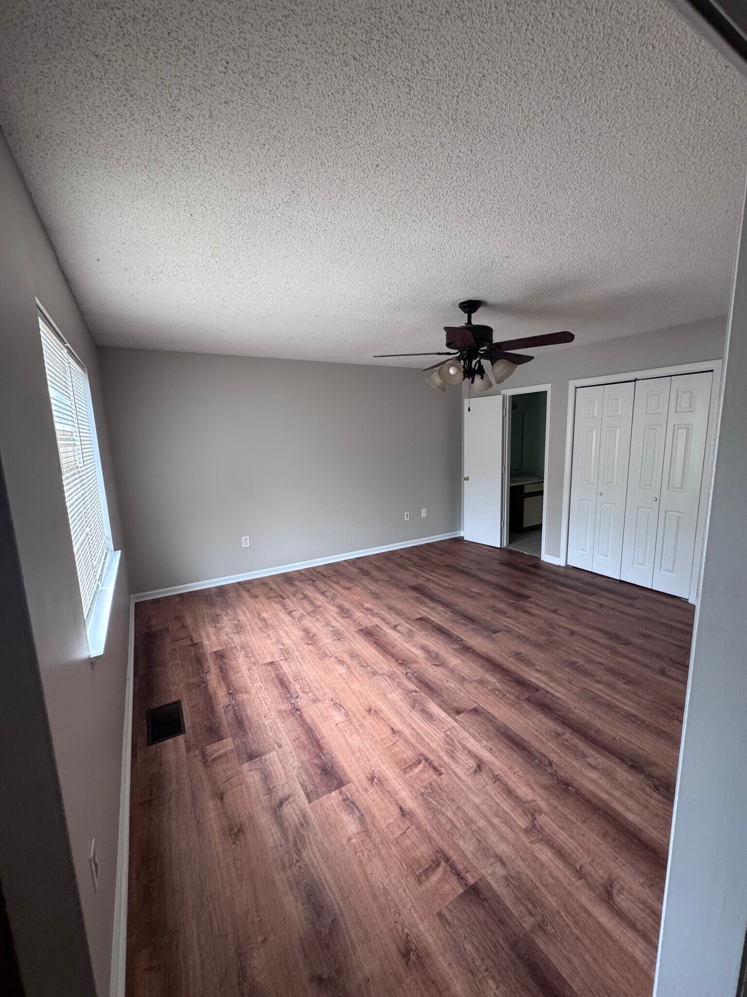 Building Photo - 1456 Flintwood Dr