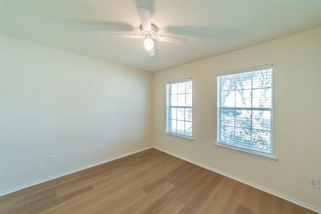 Building Photo - 1205 N Rhea Dr
