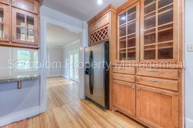 Building Photo - For Lease | TU | 5 Bed + 3 Bath | $2500 Rent