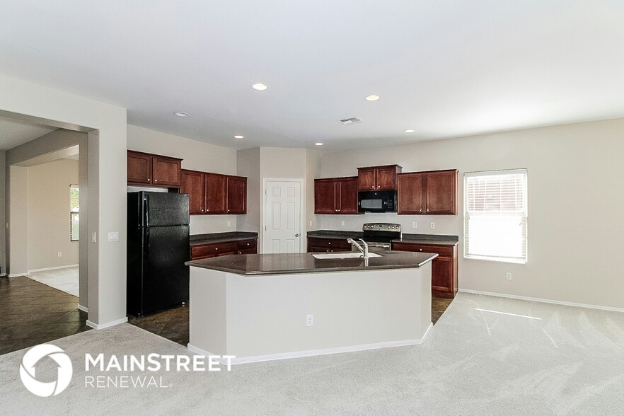 Building Photo - 8738 S 57th Dr