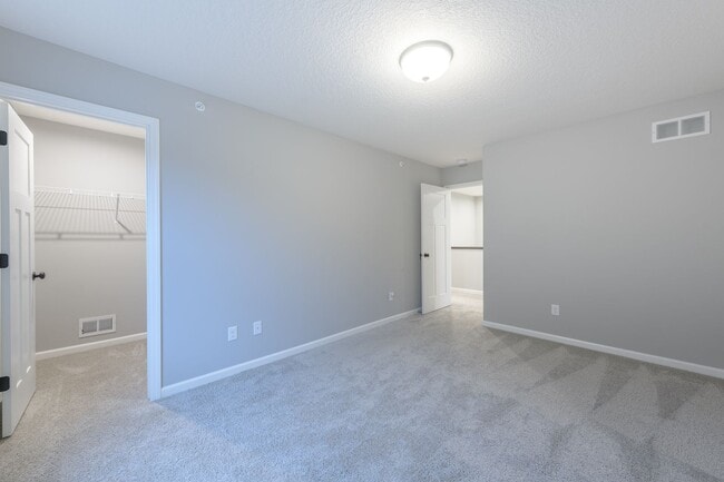 Building Photo - Awesome maple grove 5 bed 4 bath townhome! Pond views, 2 years old!