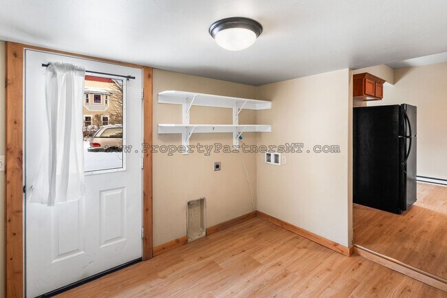 Building Photo - 215 N Quaw Blvd