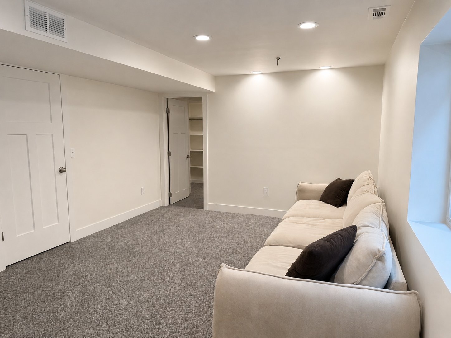 Building Photo - 267 W Willow Creek Dr