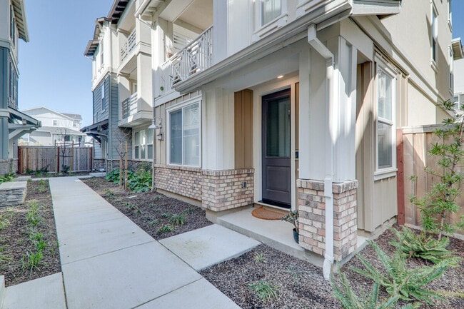 Building Photo - 37523 Sand Drift Rd