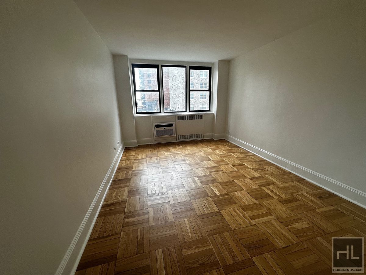 Building Photo - East 79th Street