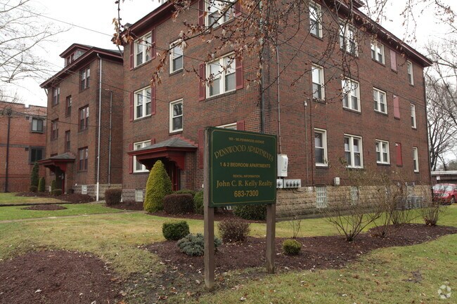 Building Photo - Pennwood Apartments