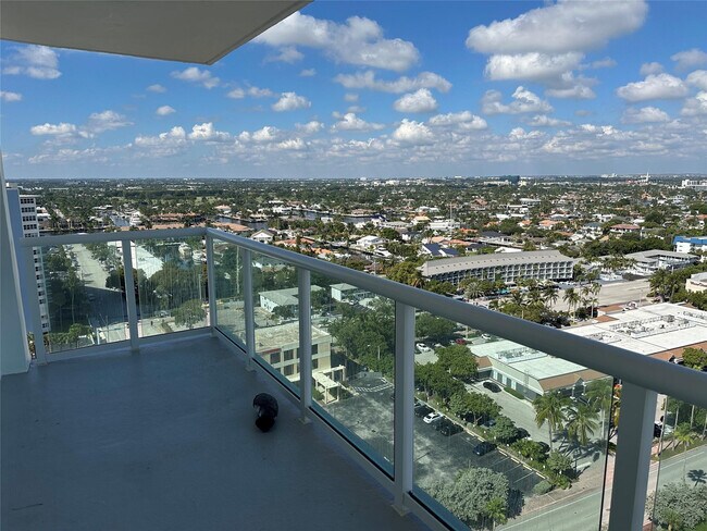 Building Photo - 3550 Galt Ocean Dr