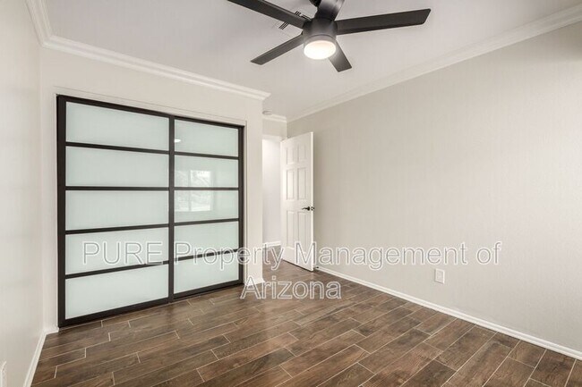 Building Photo - 6317 E Carolina Dr