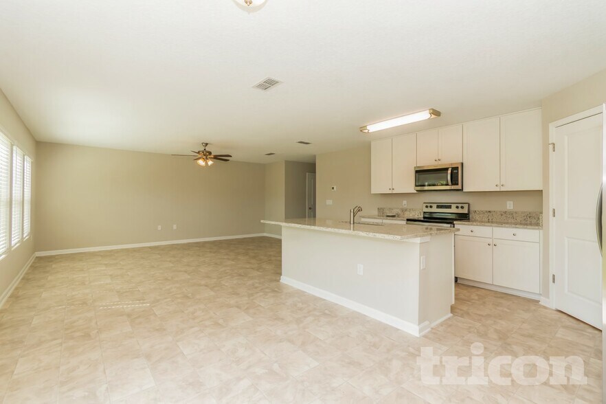 Building Photo - 2090 James Wilson Wy