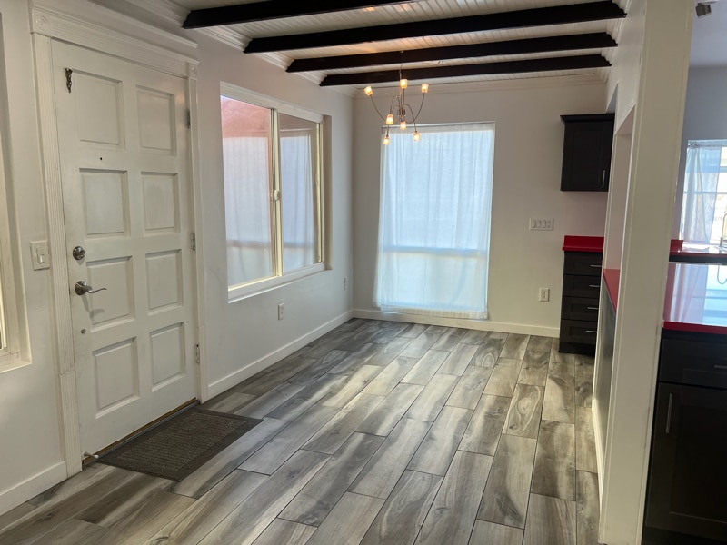 Building Photo - 832 13th St