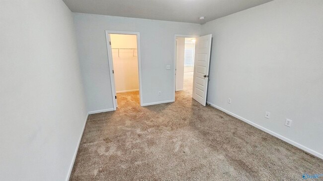 Building Photo - 276 Fenrose Dr