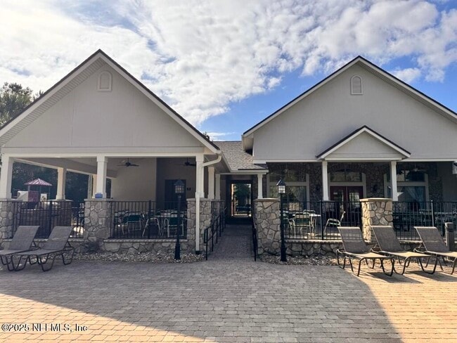 Building Photo - 15885 Bainebridge Dr