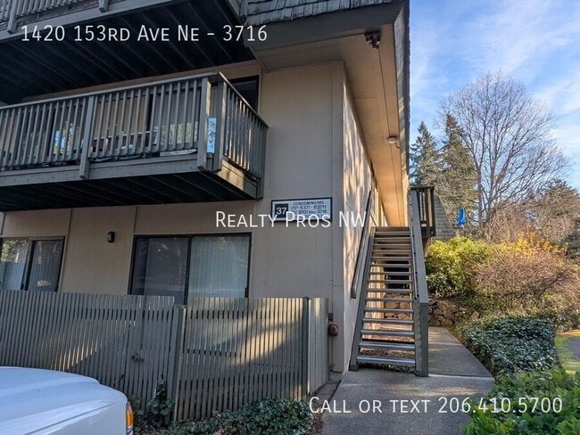 Building Photo - 1420 153rd Ave NE