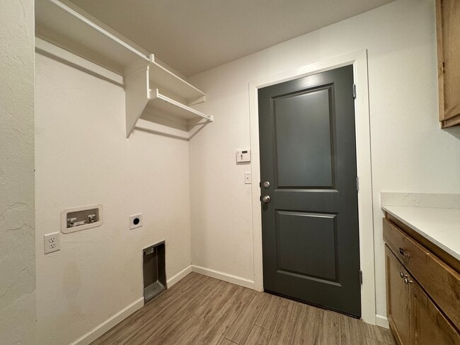 Building Photo - Beautiful 3 Bedroom Home in Azalea Farms in Noble