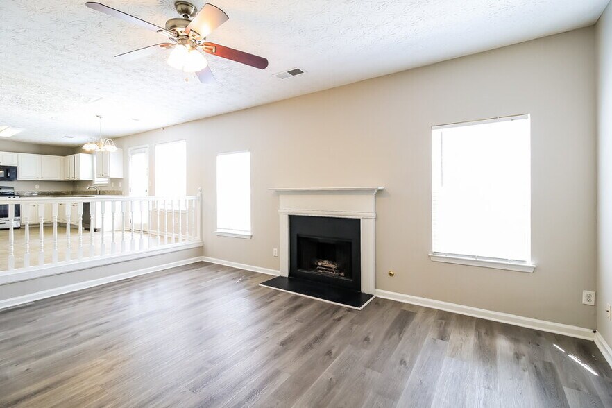 Building Photo - 1110 Ivey Ln