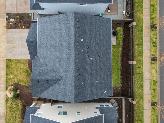 Building Photo - Stunning 4 Bed/2.5 Bath Modern Farmhouse in Scouters Mountain - HV