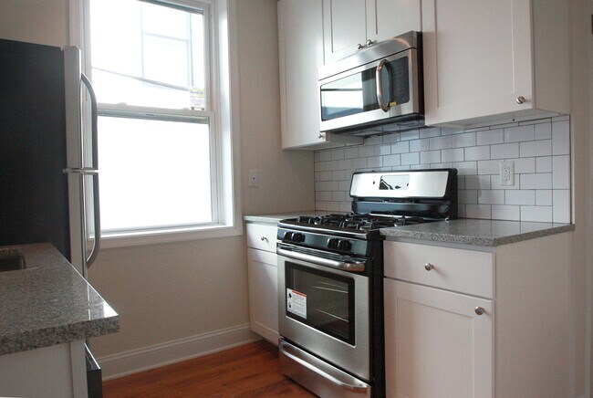 Building Photo - 515 Fitzwater St