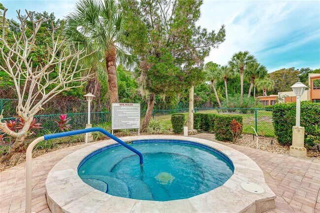Building Photo - 307 Timber Lake Dr