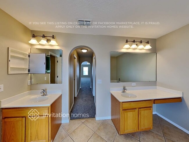 Building Photo - 6012 Sunset Vista Dr