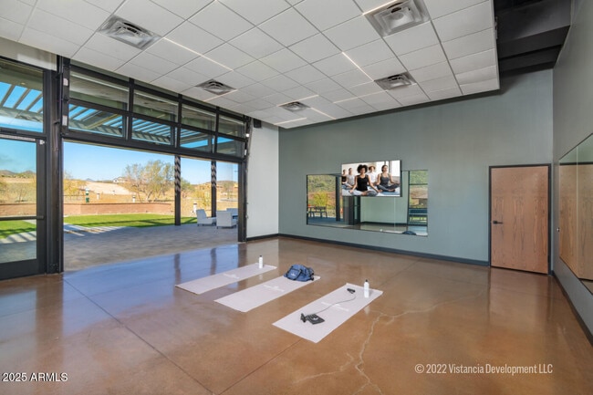 Building Photo - 13335 W Red Range Way