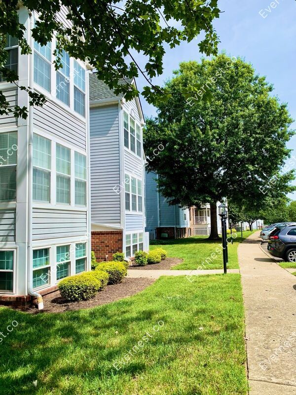 Building Photo - 10217 Wolfe Manor Ct