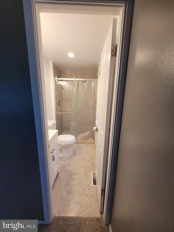 Building Photo - 12 Hasting Ln