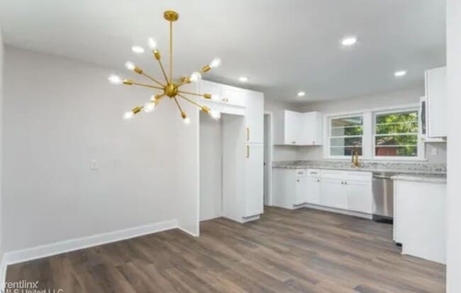 Building Photo - 4 br, 2 bath House - 408 Blank Street
