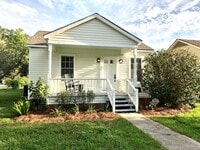 Building Photo - Iconic.... Capital Heights Cottage