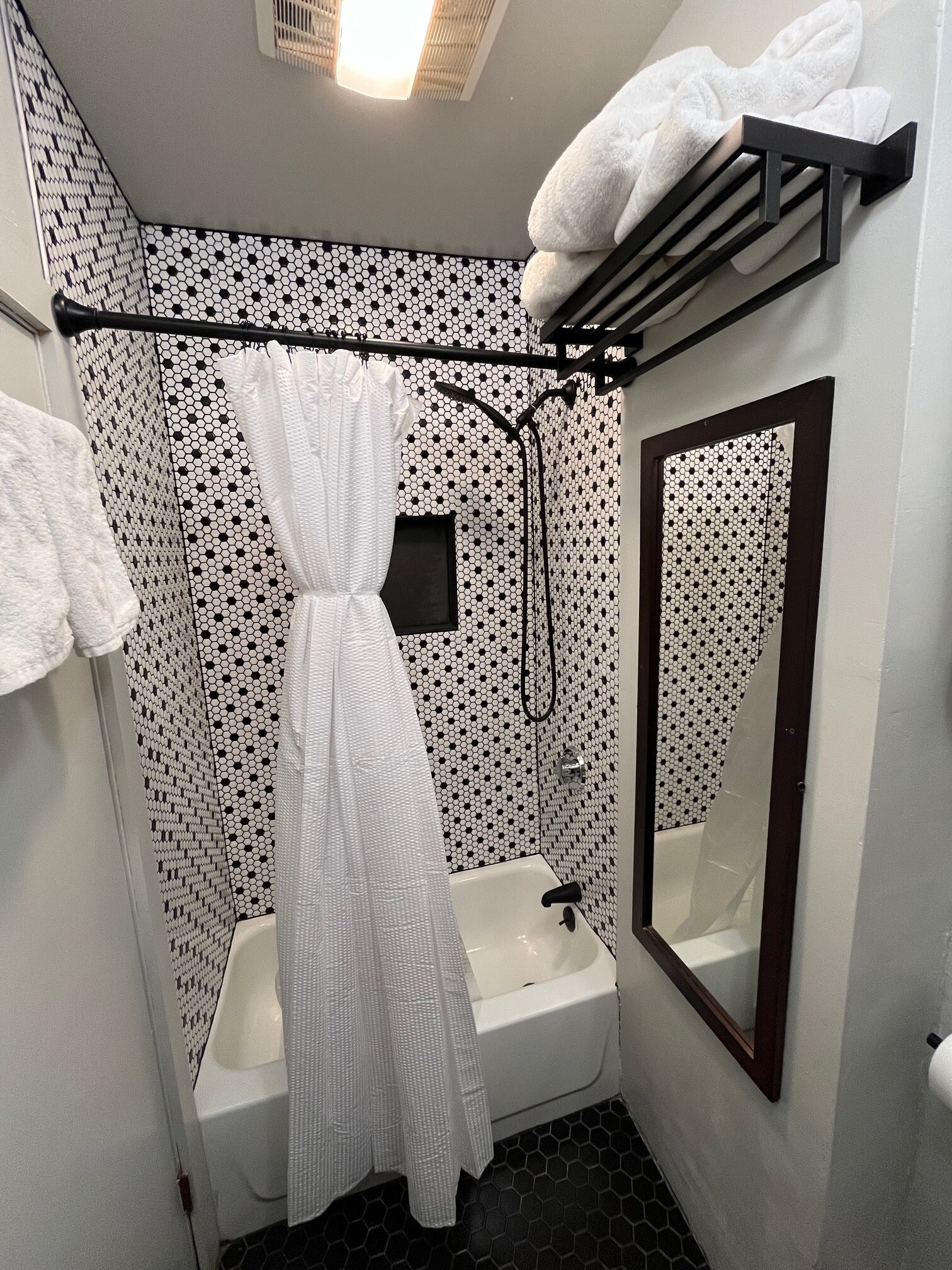 Hair dryer - 334 Hurley St