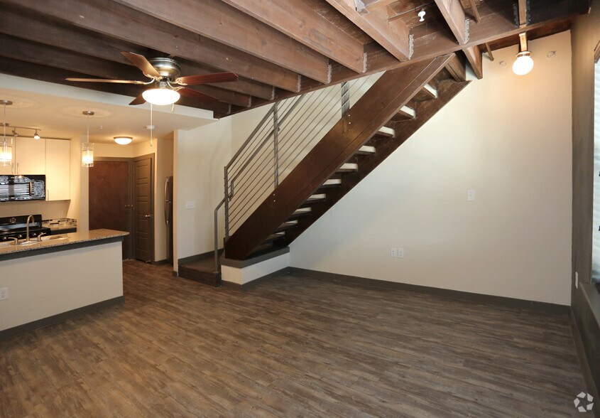 East End Lofts At The Railyard Denton Tx Apartment Finder