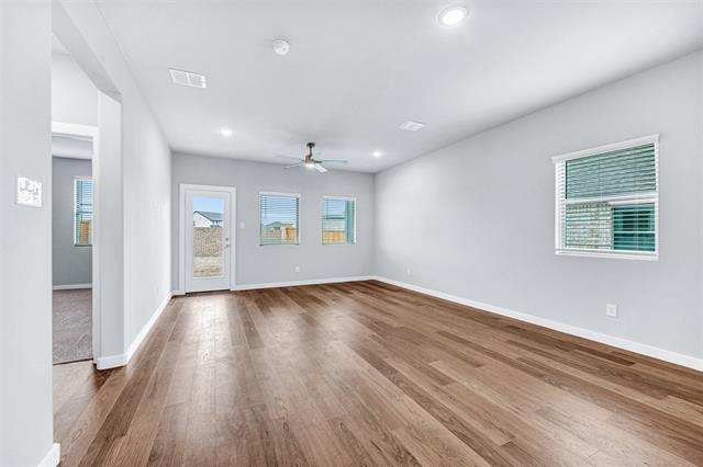 Building Photo - 1000 Knox River Dr