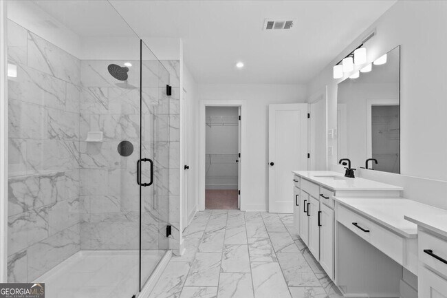 Building Photo - 3376 Macaiva Aly