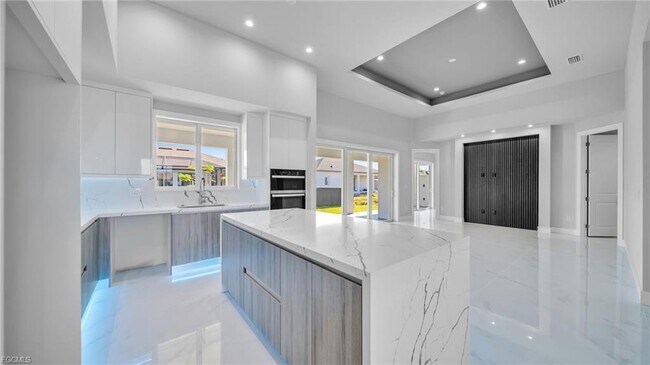 Building Photo - 1029 NW 35th Pl