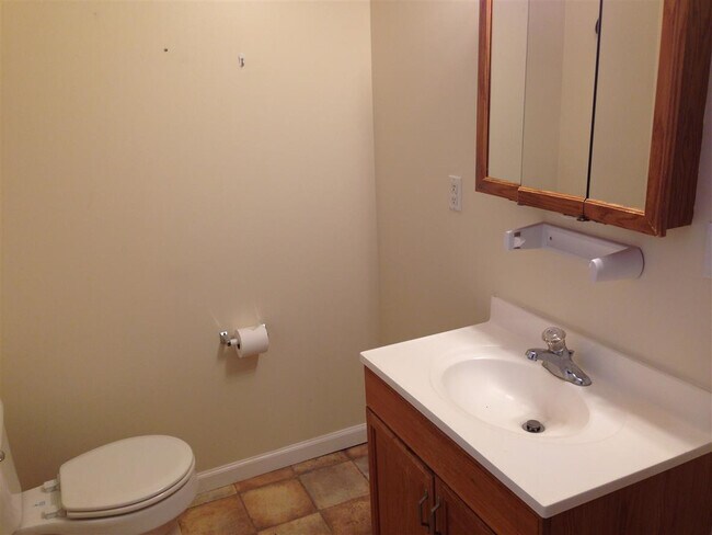 Building Photo - High Street