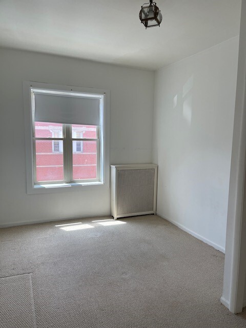 Building Photo - 1552 W Highland Ave