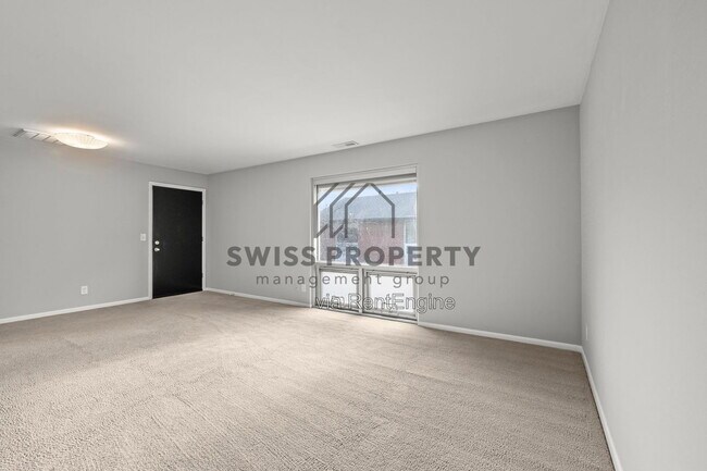 Building Photo - 1155 Edgehill Rd